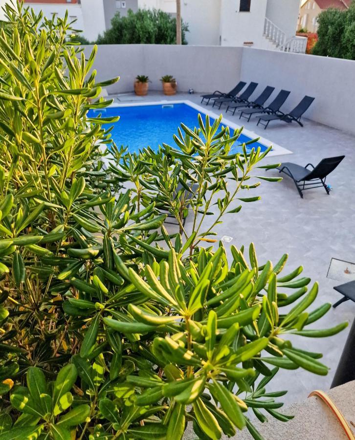 Villa Poseidon Novalja Exteriör bild